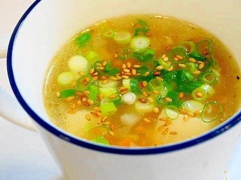 心温まるスープ！豆腐と野菜の中華スープ